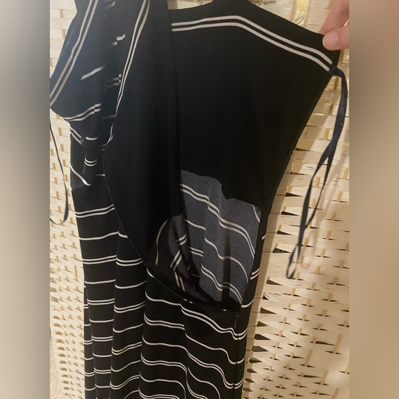 Tommy Hilfiger Black and White Striped Dress Size 12 - Picture 11 of 14